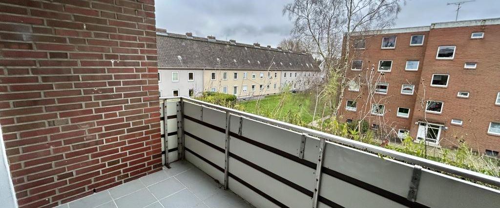 Charmante 3-Zimmer Wohnung mit Balkon in Fedderwardergroden zu vermieten! - Photo 1