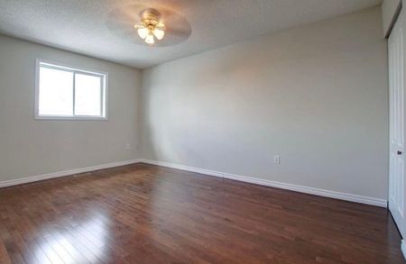 For Lease - 104 Frances Avenue Unit# 43, Hamilton, Ontario - Photo 3