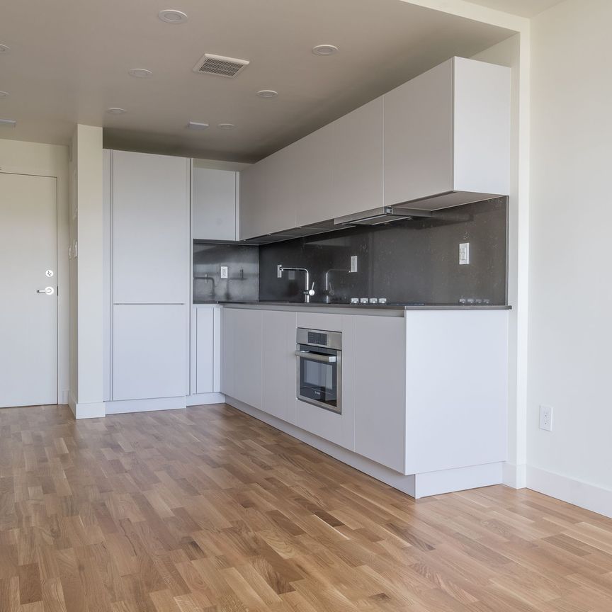 230 Oak Street - Photo 1