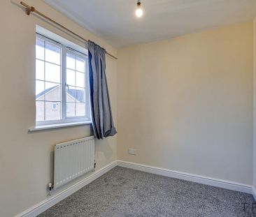 4 bedroom detached house to rent - Photo 6