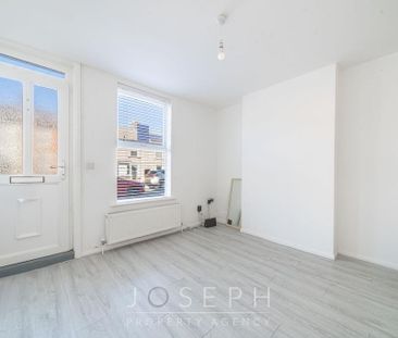 2 bedroom house to rent - Photo 1