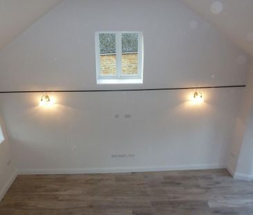 2 bedroom barn conversion to rent - Photo 3