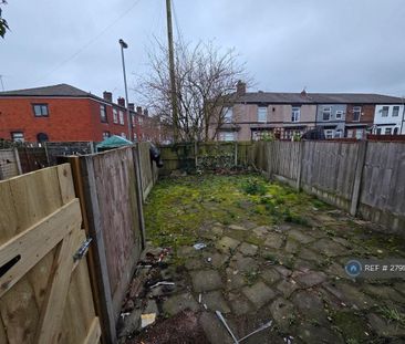 2 bedroom semi-detached house to rent - Photo 3