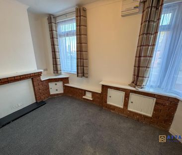 3 bedroom terraced house to rent - Photo 6