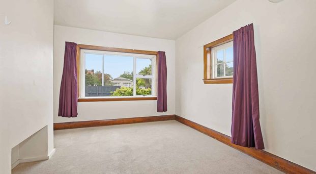 Large Living in Waltham - Photo 1