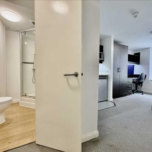 Studio to rent - Photo 3