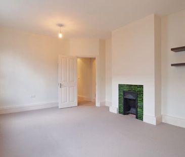 Victoria Road, Surbiton, KT6 - Photo 5