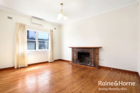 38 Simmons Road, Kingsgrove, NSW 2208 - Photo 2