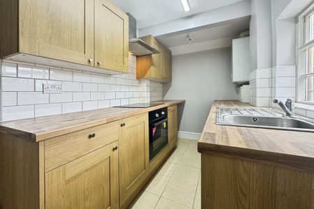 2 bedroom end of terrace house to rent - Photo 4