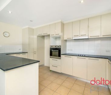 Two Bedroom Unit In Prime Location - Photo 5