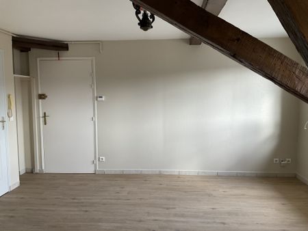 Location Appartement 2 pièces 40m² ST CALAIS 72120 - Photo 5