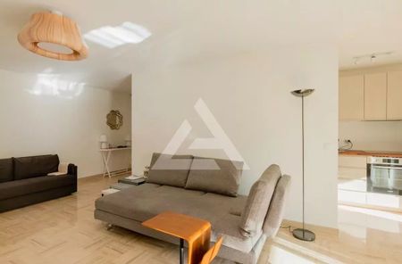 Location Appartement 2 pièces 55m² BEAUSOLEIL 06240 - Photo 2