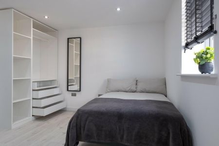 6 bedroom house to rent - Photo 2