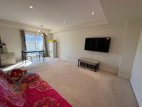 For Lease - 80 Nearco Crescent, Oshawa, Ontario - Photo 1