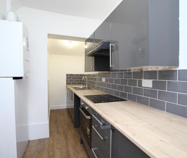 2 bedroom maisonette to rent - Photo 4