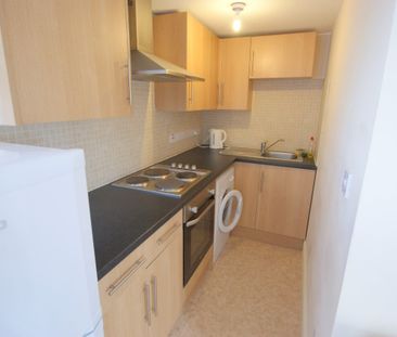 Studio Flat, Western Avenue, W3 - Photo 5