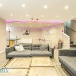 Burns Street, Arboretum - Photo 1