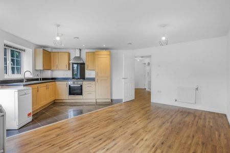 2 bedroom flat to rent - Photo 4