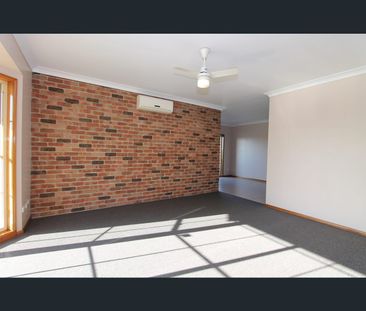 2/70 Callan Avenue, Maryland, NSW 2287 - Photo 5