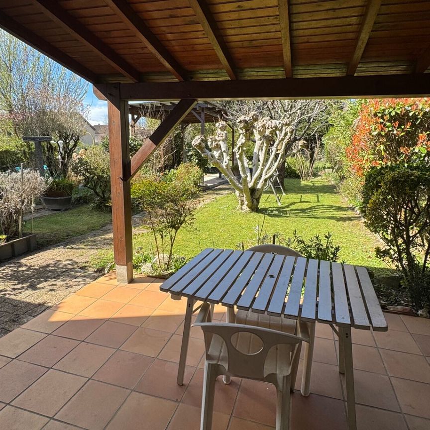 Secteur Hôpital, Universités, Maison 3 chambres avec Beau Jardin Au Calme, - Photo 1