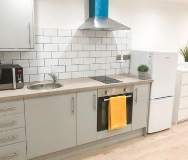 Studio to rent - Photo 6