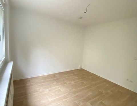 Alles neu -schau mal rein! Perfekte 2-Raumwhg. mit brandneuem Badezimmer! - Photo 1