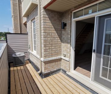 For Lease - 167 Harding Park Street, Newmarket, Ontario - Photo 6