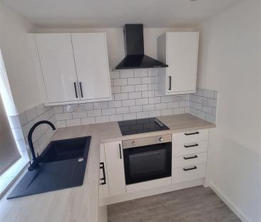 2 bedroom house share to rent - Photo 3