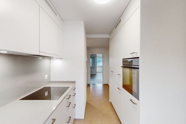 Moderne Wohnung mit Südbalkon - Foto 1