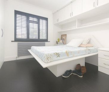 4 bedroom semi-detached house to rent - Photo 4