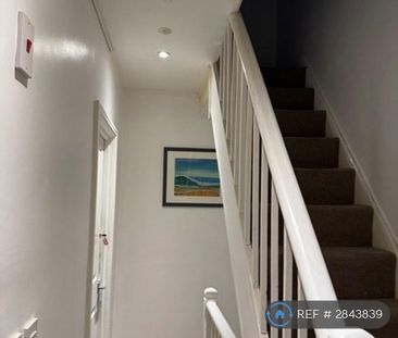 1 bedroom in a house share to rent - Photo 6