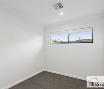 BRAND NEW MODERN HOME WITH QUALITY FINISHES! - Photo 5
