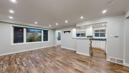 For Lease - 1290 Redbank Crescent Unit# Main, Oakville, Ontario - Photo 2