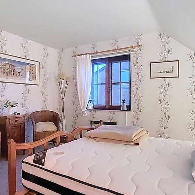 Woning te huur in Habay-la-Neuve voor € 1.650 met 3 slaapkamers - Photo 1