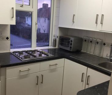 1 bedroom in a house share to rent - Photo 1