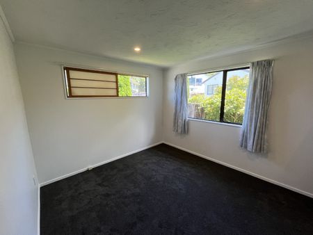 24 Fernhaven Grove, Newlands - Photo 2