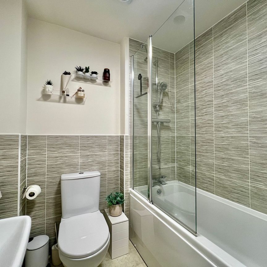 Shilling Close, North Petherton - Photo 1