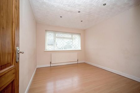 5 bedroom semi-detached house to rent - Photo 3