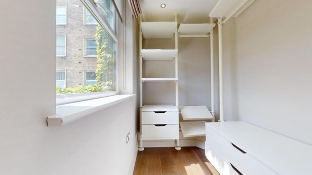 3 bedroom flat to rent - Photo 1