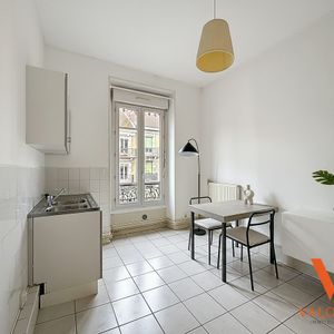 Location Appartement 1 pièce 38m² GRENOBLE 38000 - Photo 2