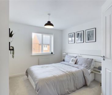 Fawn Drive, Three Mile Cross, Reading, Berkshire, RG7 - Photo 2