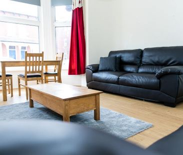 St Michaels Terrace, Headingley, Leeds - Photo 1