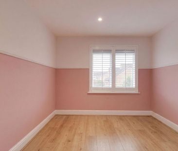 4 bedroom detached house to rent - Photo 3