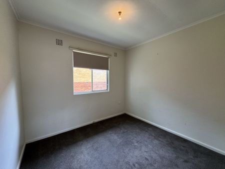 3/13 Adams Street, Queanbeyan - Photo 2