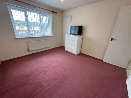 2 bedroom terraced house to rent - Photo 4