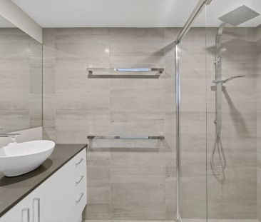 Immaculate 3-Bedroom Furnished Apartment with Private Rooftop & Riv... - Photo 3