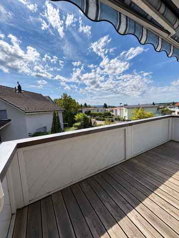 Grosszügige 3-Zimmer-Dachwohnung mit ca. 100 m² und Balkon in Bassersdorf - Foto 5