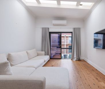 Semi furnished vibrant city living in luxurious warehouse conversion - Photo 1