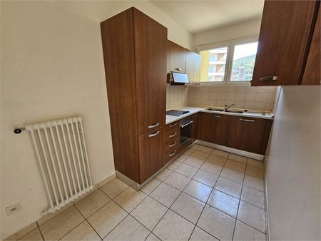 Chiasso, in affitto ottimo 3.5 locali con balcone - Photo 5