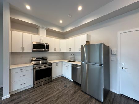 #502 46060 Mellard Avenue - Photo 3